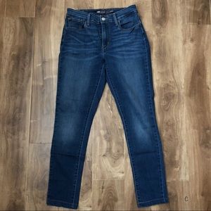 Levi's | Hi Rise Skinny Jeans